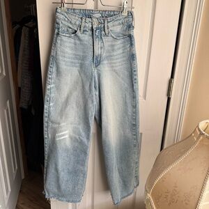 old navy wide leg light wash jeans